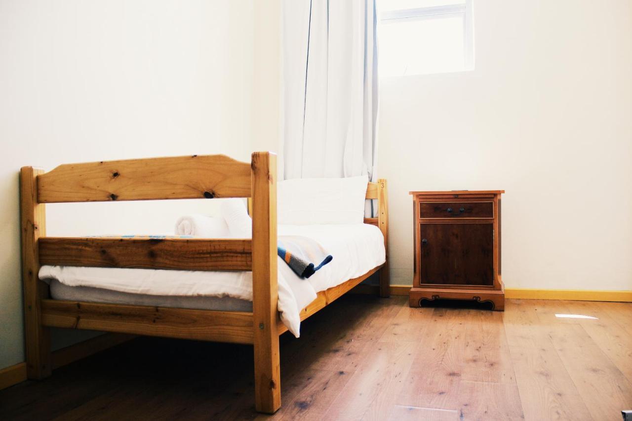 Scalabrini Accommodation Cape Town Bagian luar foto